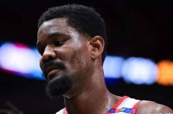 湖人队惨败后更衣室爆发冲突，主帅回应，价格你们基本中心客户.的简单介绍星空体育中国